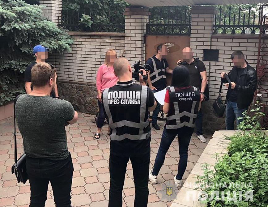 Правоохранители провели шесть одновременных обысков / фото: Нацполиции Украины Правоохранители провели шесть одновременных обысков / фото: Нацполиции Украины
