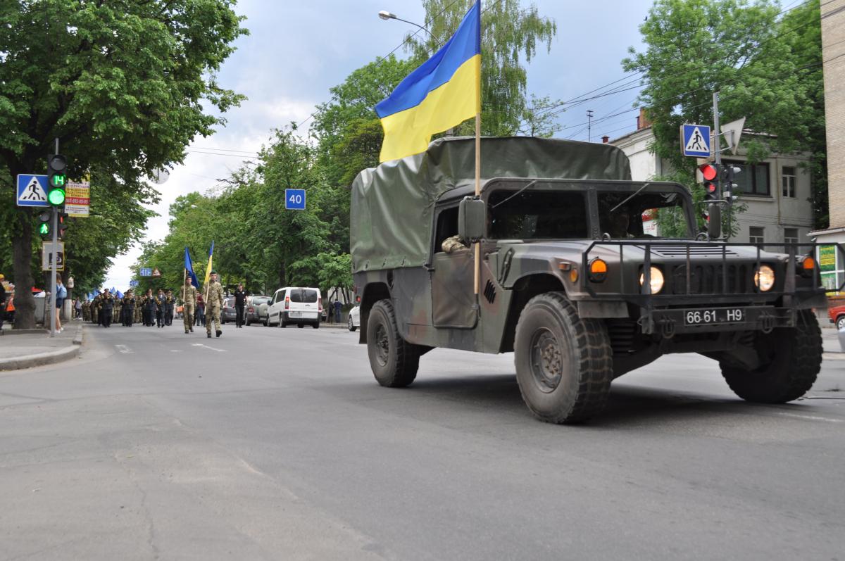 На Проскуровской демонстрировались образцы военной техники и вооружения \ Виталий Тараненко УНИАН