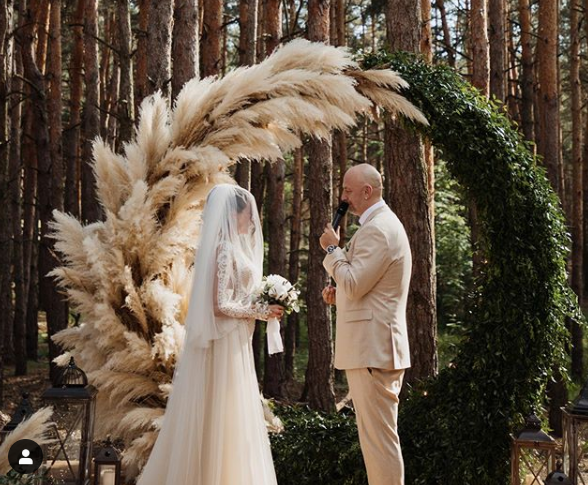 Свадьба Каменских и Потапа состоялась 23 мая / фото instagram.com/kamenskux