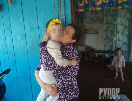 Полиция продолжает собирать свидетельские показания и доказательства / фото Рупор Житомира Полиция продолжает собирать свидетельские показания и доказательства / фото Рупор Житомира