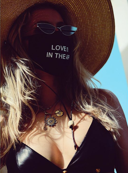 фото instagram.com/lobodaofficial