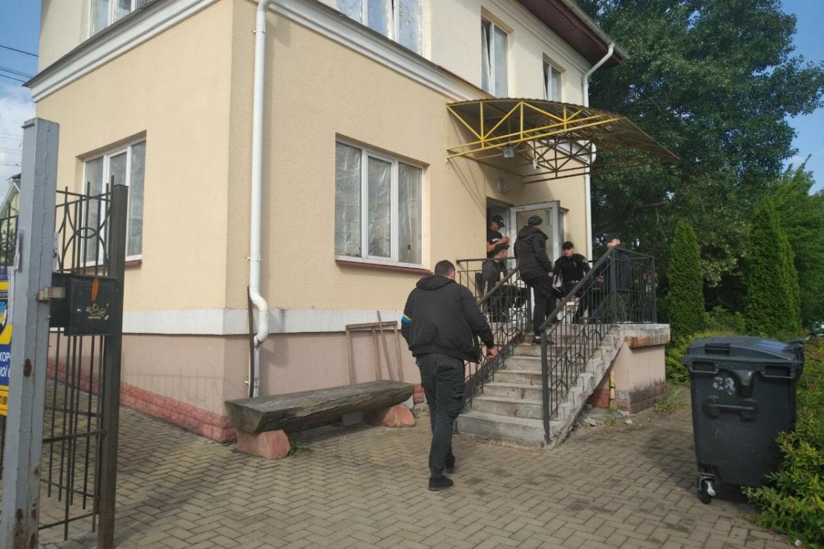 Рейдеры не прекращают попыток захватить ЖК «Чайка» в пригороде Киева - Алексей Кулагин Рейдеры не прекращают попыток захватить ЖК «Чайка» в пригороде Киева - Алексей Кулагин