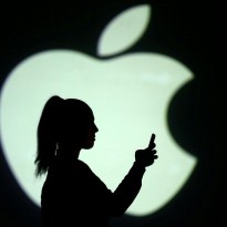 Самая дорогая компания в мире: капитализация Apple снова превысила $1 триллион