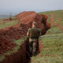 Одной из бригад ВСУ волонтеры подарили машину (видео)