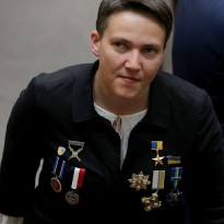 Савченко пришла на инаугурацию Зеленского, увешанная орденами (фото)