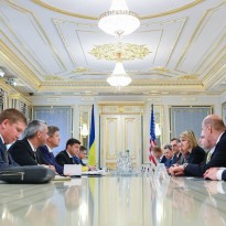 Zelensky, U.S. envoys discuss reforms, counteraction to Russia's aggression