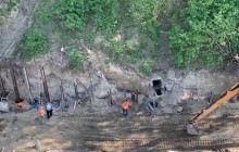 Кличко показав, як зміцнюється схил біля філармонії, який руйнувався довгі роки (відео)