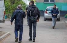 У Дніпрі невідомий обстріляв пенсіонерів у дворі будинку