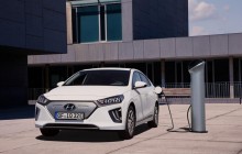 Hyundai обновила электрический хэтчбек Ioniq, увеличив батарею (фото)