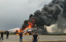 Кадри лякають: у мережі показали нове відео зі згорілим у Шереметьєво літаком