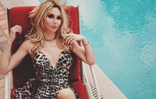 Сбежавшая в Россию опальная певица вернулась в Киев (фото)