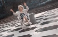 "Она что, не ходит уже?": Алла Пугачева озадачила сеть новым видео