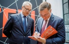 В Киеве открылась интерактивная арт-выставка о процессе производства стали