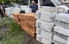 У Києві учасники ОЗУ викрали зі складів майже півтори тонни горіхів (фото)