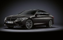 BMW M5 отримала ювілейну версію: найпотужніший двигун і декор із золота (фото)