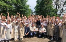 Рекорд України: на Житомирщині півтисячі людей станцювали у древлянському одязі