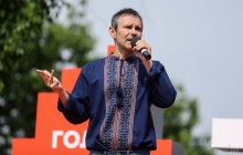 У Вакарчука поскаржились, що не змогли якісно відібрати мажоритарників на сході України