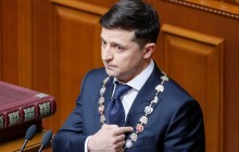 "Импичмент либо покушение": астролог увидел в упавшем во время инаугурации Зеленского удостоверении плохой знак