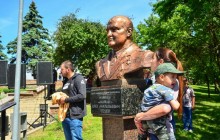 В окупованому Донецьку встановили погруддя російського бойовика "Мамая"