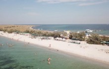 Лазурное, Черноморск и Кирилловка: где отдохнуть этим летом (видео)