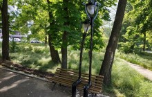 Новый арт-объект в Одессе: "влюбленные фонари" установили в местном парке (фото)