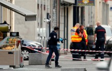 France Lyon: 'Parcel bomb' injures pedestrians – BBC