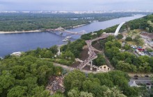 В Киеве завтра без осадков, днем температура до +27°
