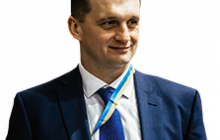 "Українські чиновники демонструють совковість на межі знущання, заохочуючи українських спортсменів вітальними телеграмами замість гідної винагороди"