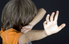 У Києві чоловік розбещував 6-річного сина співмешканки