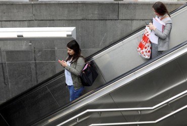 Люди в панике: в Украине из-за мобилизации женщины занимают мужские должности, - Le Monde