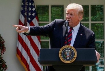 Трамп може підкупити Путіна поступкою, яка послабить Україну, Європу і США, - Politico