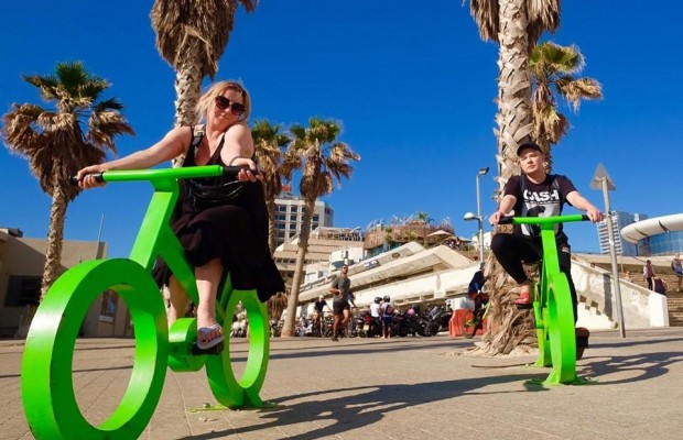 Данилко та його сценічна "мама" показали, як відпочивають перед Євробаченням (фото)