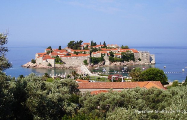 Украинцев предупредили, что Черногория попала в красную зону из-за распространения COVID-19