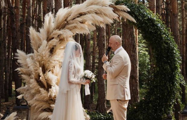 Настя Каменских показала свадебное фото и "взорвала" сеть