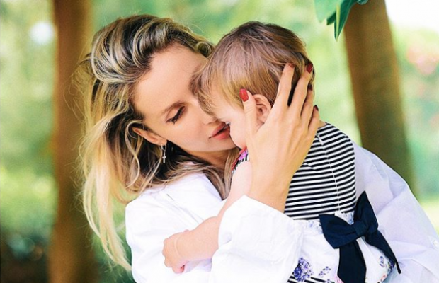 "Пышечка": Лобода показала свою однолетнюю дочь (фото)