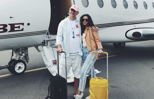 "Подарував літак": Потап і Настя вирушили у весільну подорож (фото, відео)
