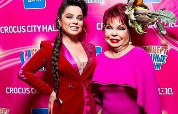 "Мама опинилася в прольоті": заборонена в Україні Корольова образилася на Пугачову