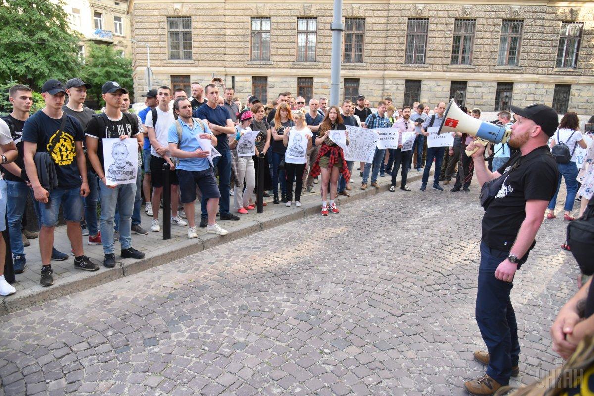 "Безнаказанность убивает": по всей Украине прошли акции протеста из-за убийства мальчика (фоторепортаж) 30 Акция во Львове