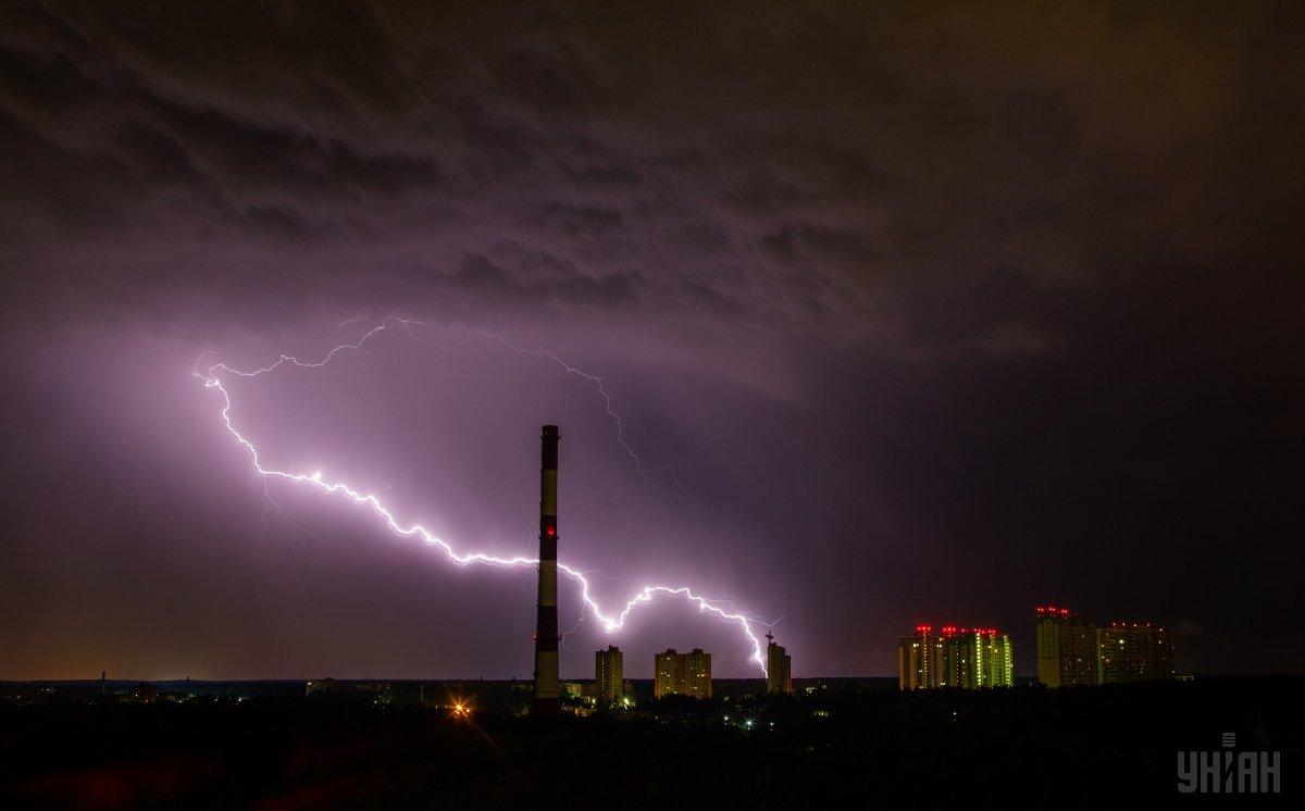 В центральных областях Украины объявили штормовое предупреждение / фото УНИАН