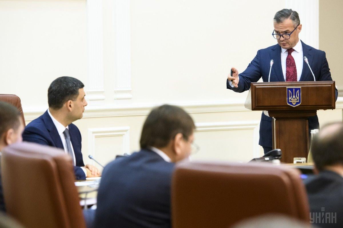 Першу платну дорогу до Польщі почнуть будувати в 2020 році / фото УНІАН Першу платну дорогу до Польщі почнуть будувати в 2020 році / фото УНІАН