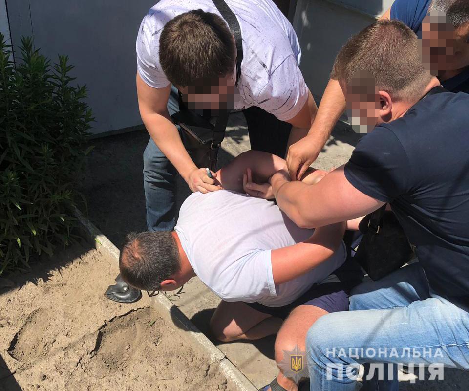 Зловмисник ошукував своїх жертв протягом п’яти років / фото ГУ НП у Дніпропетровській області Зловмисник ошукував своїх жертв протягом п’яти років / фото ГУ НП у Дніпропетровській області
