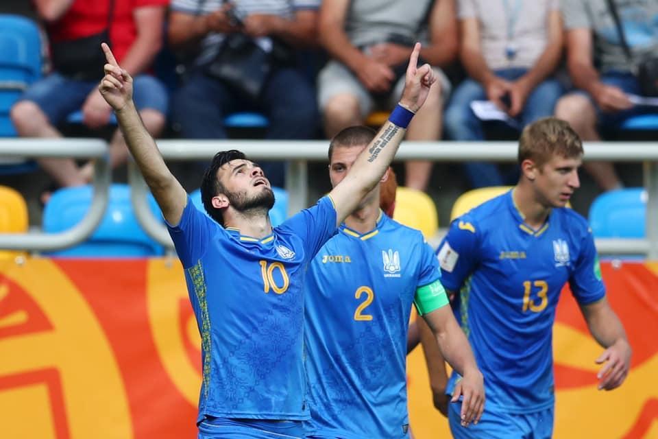Сергій Булеца "Срібний м'яч" / фото: УАФ Сергій Булеца "Срібний м'яч" / фото: УАФ
