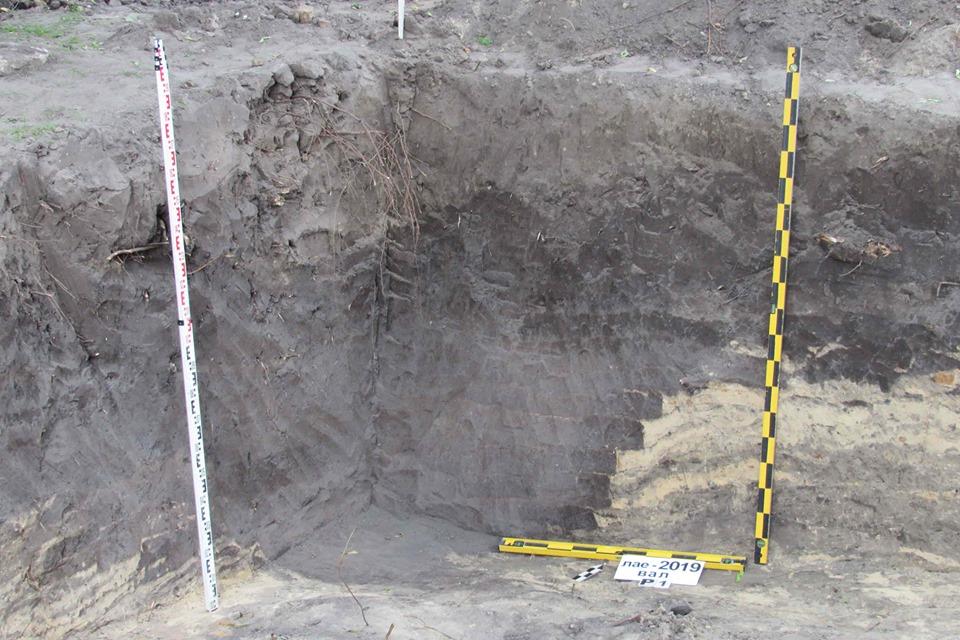 У Чернігові археологи виявили фортифікаційні споруди 18 століття (фото) У Чернігові археологи виявили фортифікаційні споруди 18 століття (фото)