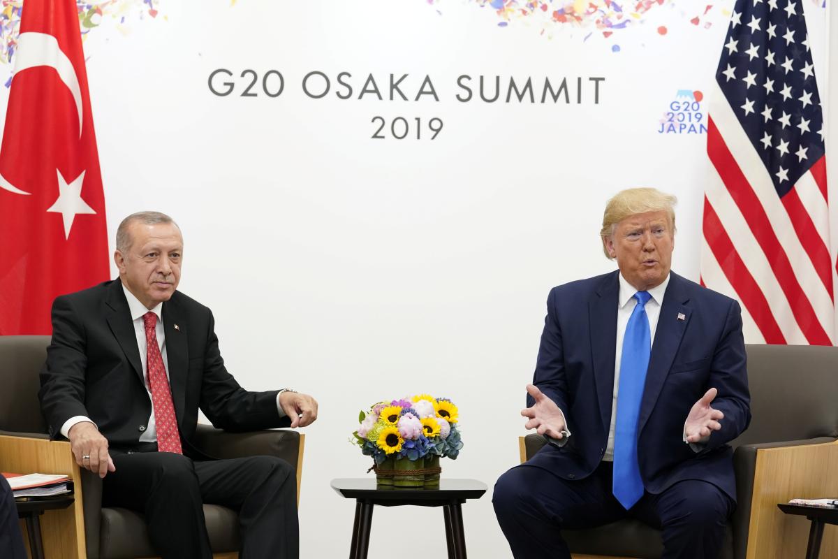 Реджеп Тайип Ердога и Дональд Трамп на встрече в Осаке / REUTERS