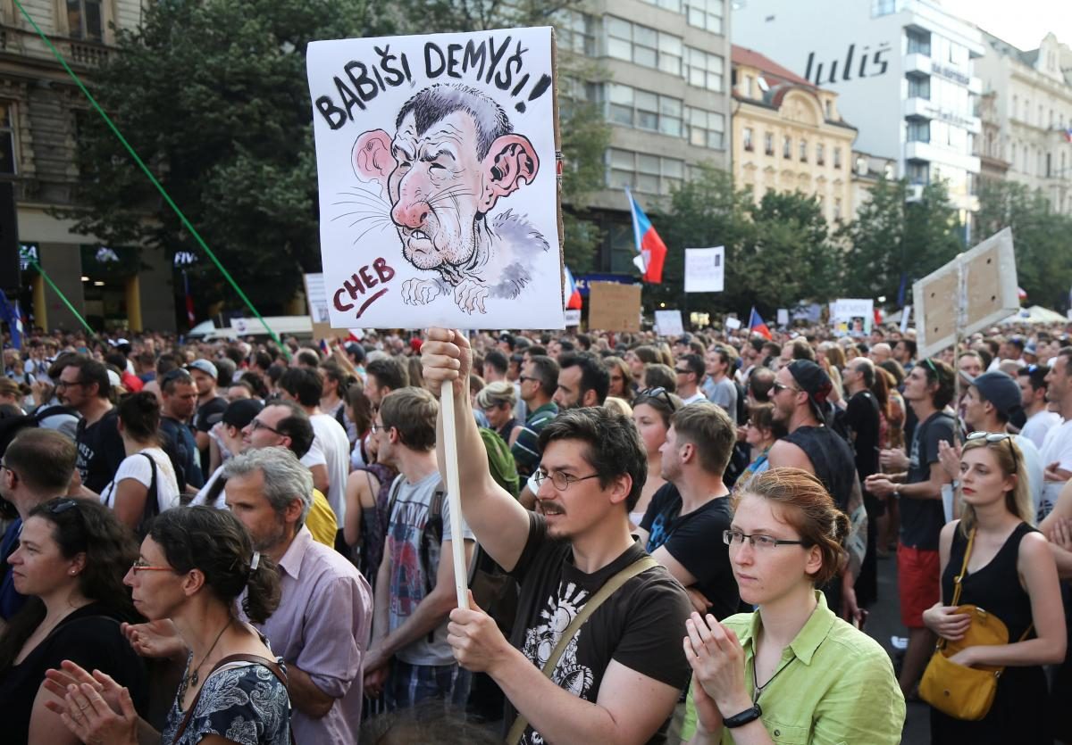 Митинг как называется. Протесты в Чехии 2022. Митинг в Чехии. Протесты в Праге. Демонстрация в Чехии.