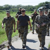 Делегация СНБО во главе с Данилюком посетила передовую под Авдеевкой (видео)