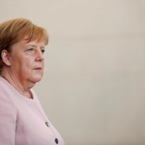 Merkel voices plans to hold Normandy Four summit in Paris