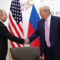 Business Insider: В ФБР считают, что Трамп «пробил дно» в прислуживании России