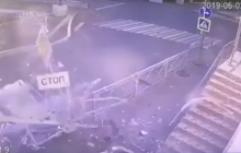 Двести километров в час по городу: появилось видео ДТП с участием известного российского автоблогера - СМИ
