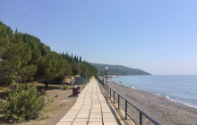 На море as usual. Хто возить українців відпочивати в окупований Крим